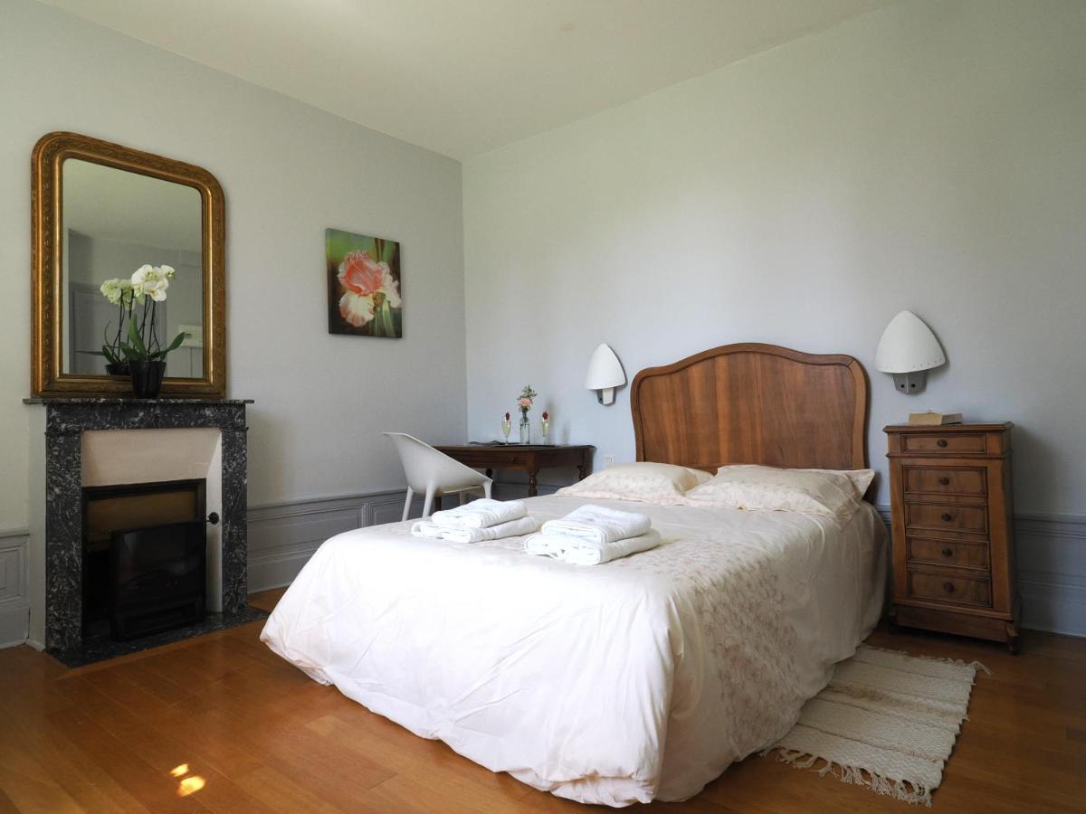 Le Jardin Des Lys - Chambre D'Hote Ou Appartement 라로슈포세이 외부 사진